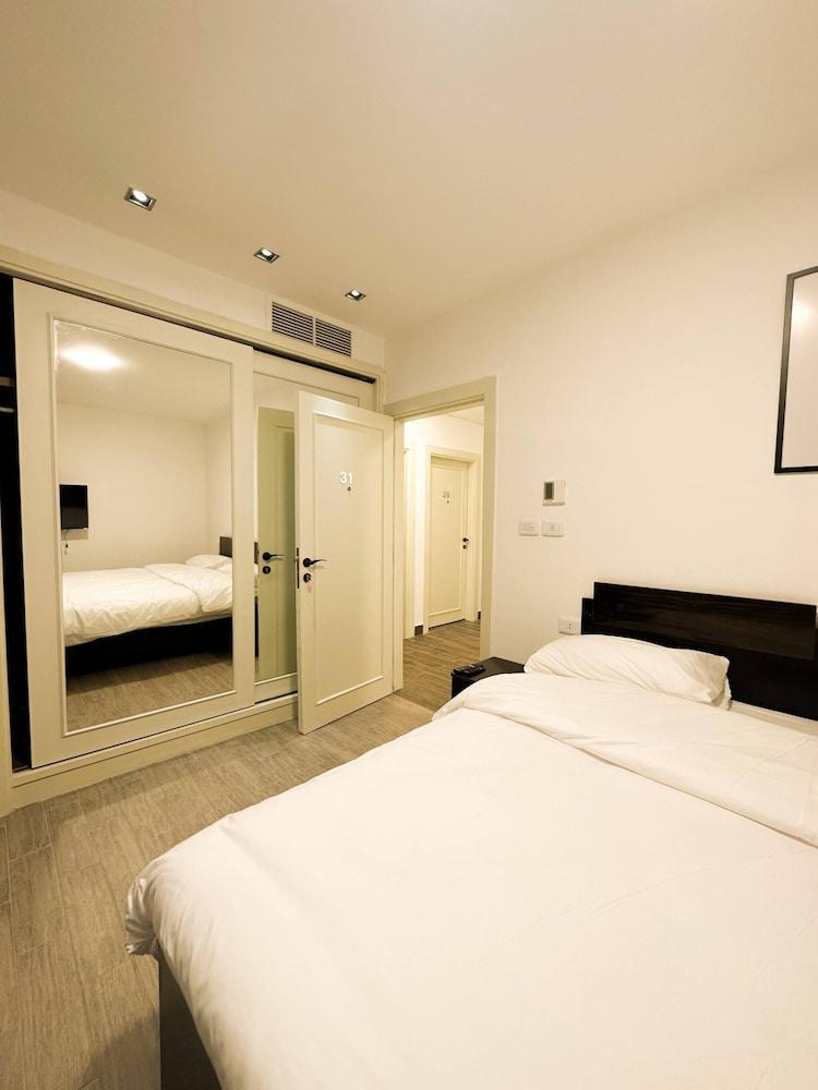 Central Apartment For Rent 31 Room Type - Apartment, 1 Bedroom, Accessible, Smoking Central Apartment For Rent 31 Room Type - Apartment, 1 Bedroom, Accessible, Smoking