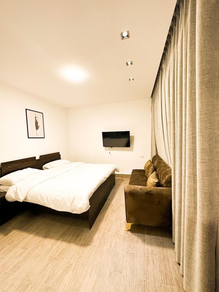 Central Apartment For Rent 31 - Tap to explore photos