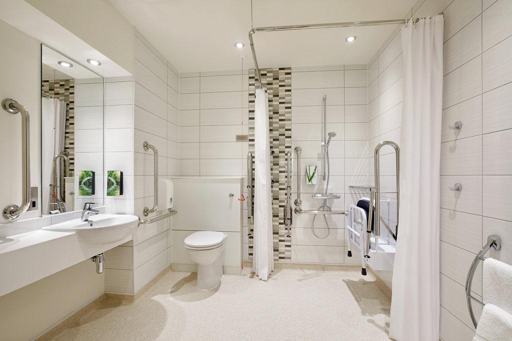 Premier Inn London Docklands (Canning Town) - Tap to explore photos