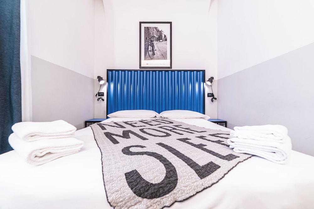 YellowSquare Rome Room Type - Superior Single Room