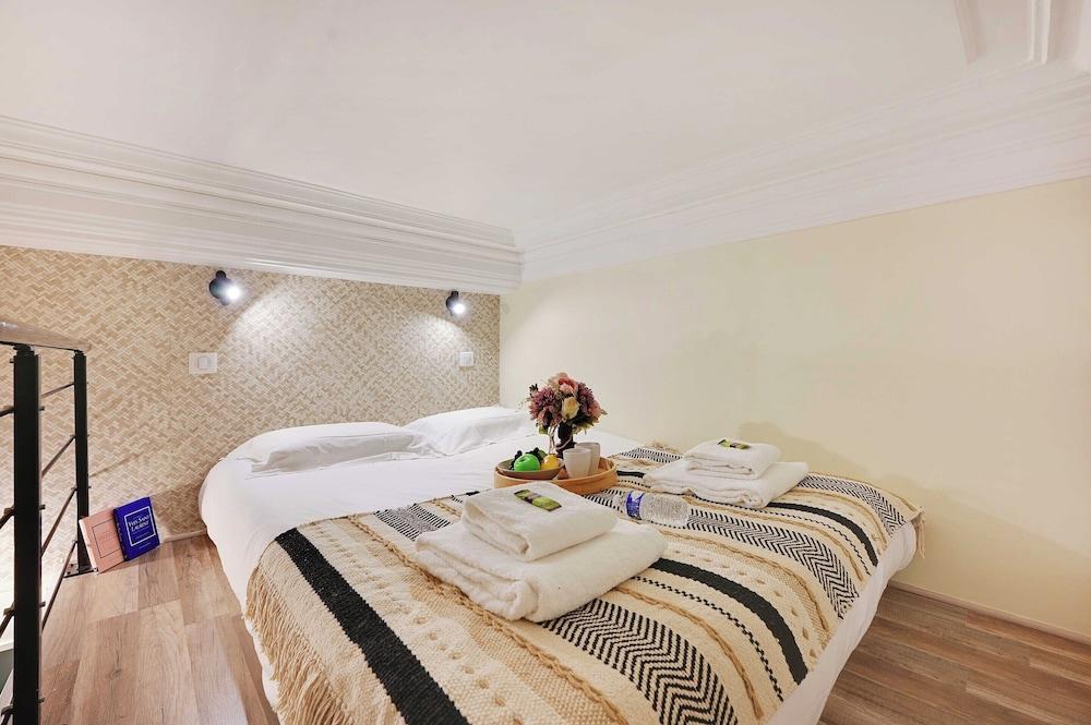 Cosy Apartment - 1br/3p - Arc de Triomphe - Tap to explore photos