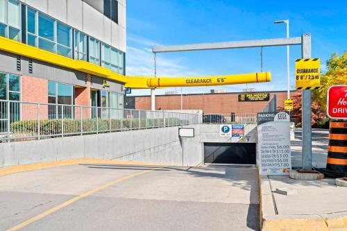 Bright Suites Finch West by GLOBALSTAY - Tap to explore photos