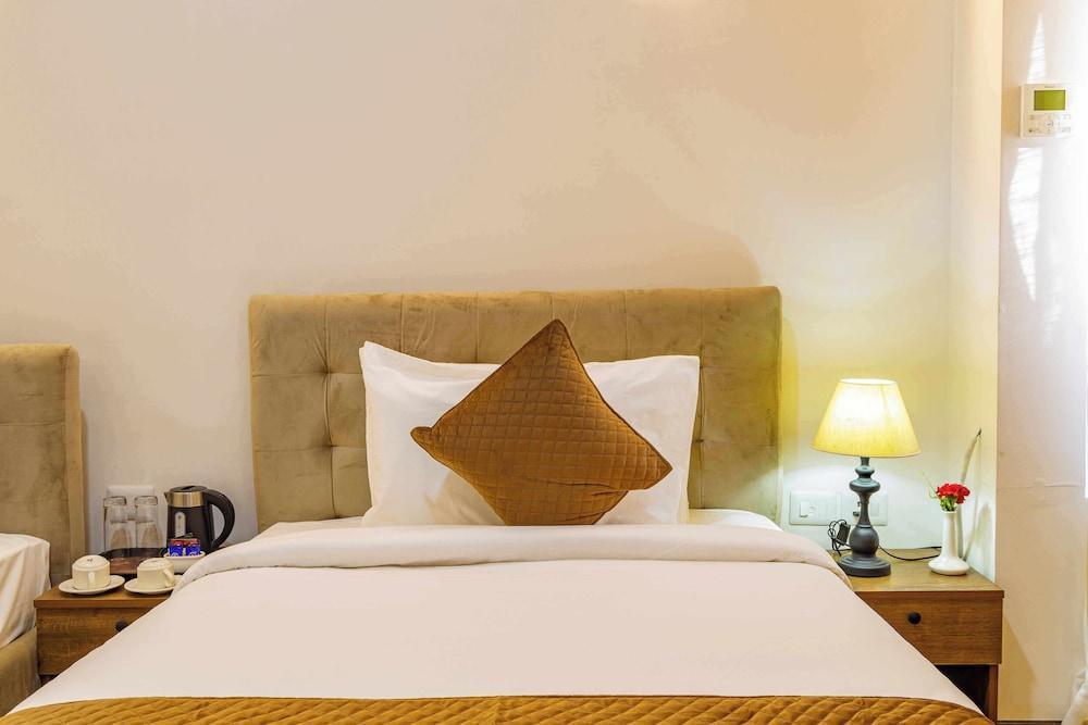 Mhendo Hotel & Studio Suites Room Type - Deluxe Double Room