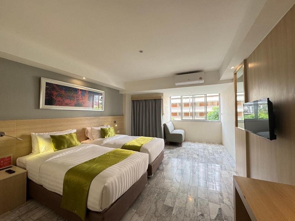 iCheck inn Thapra Room Type - Deluxe Twin Room