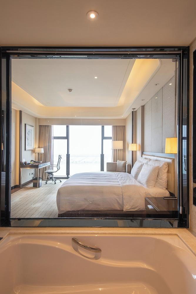 Junluxe Hotel Guangzhou Zengcheng - Tap to explore photos