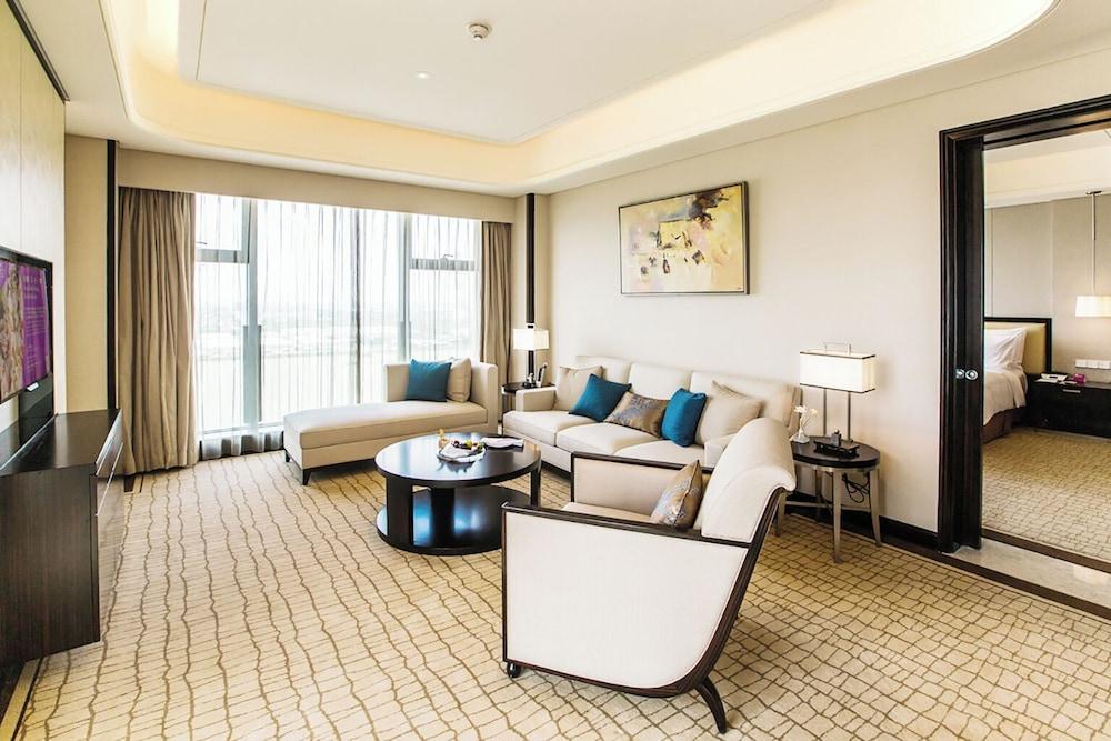 Junluxe Hotel Guangzhou Zengcheng Room Type - Luxury Suite