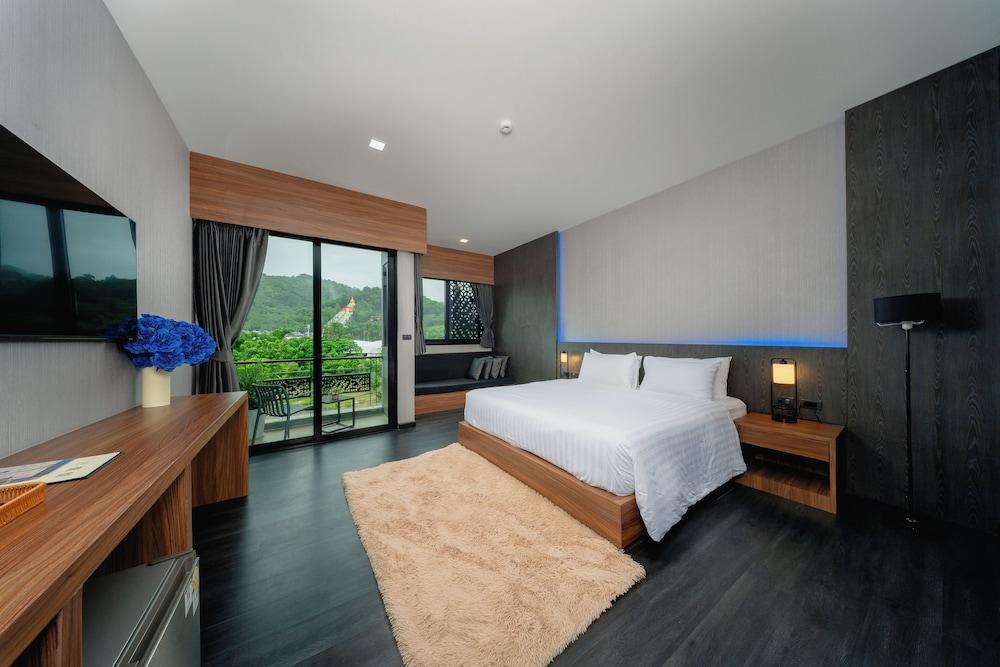 Happy Hotel Krabi Room Type - Deluxe Double with Balcony