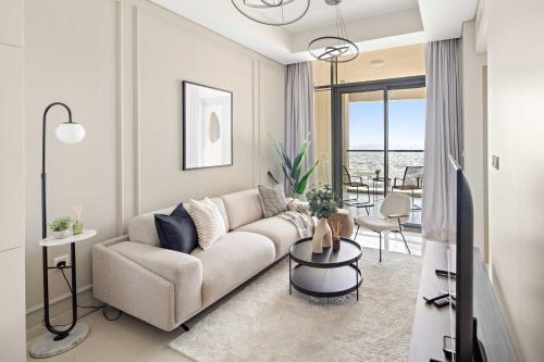 Silkhaus Spacious 2BR in Aykon City Near Safa Park - Tap to explore photos