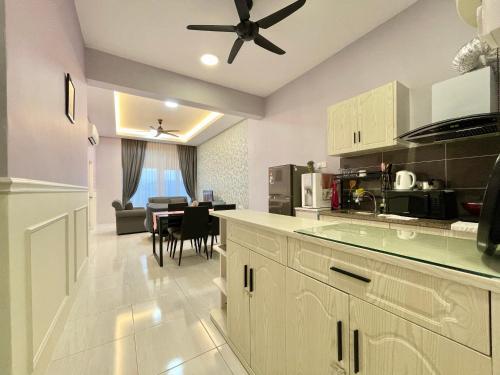 Cozy 520 Condo | 3BR, 5min to Eatery & Shop