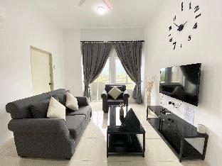 Cozy 520 Condo | 3BR, 5min to Eatery & Shop - Tap to explore photos
