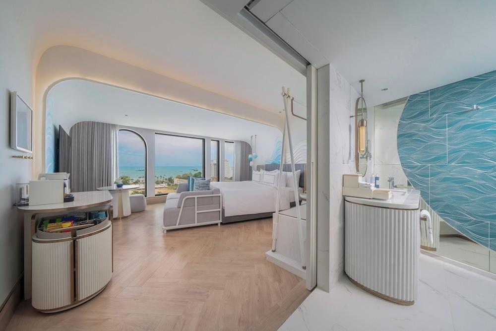 Melia Pattaya Hotel Room Type - The Level Premium Sea View