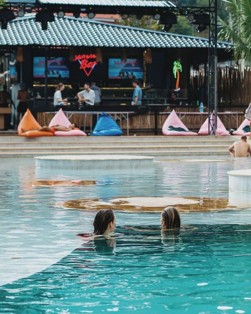 Summer Club and Hostel Ao Nang - Tap to explore photos