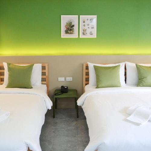 Chill Chill Hotel Room Type - Standard Family Room
