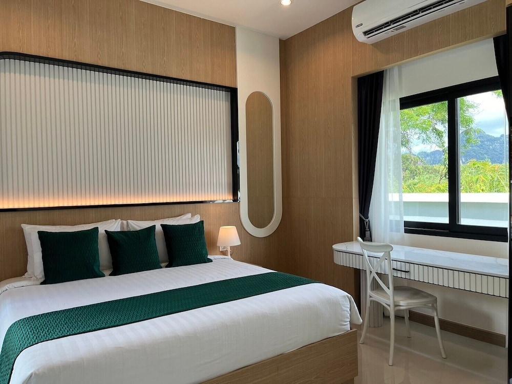 Leigh Villa Room Type - Deluxe Villa, Mountain View