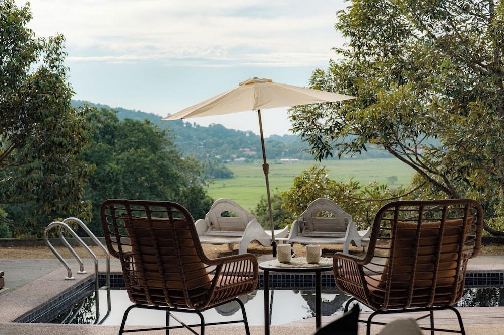 Pickleball Hill Villa Langkawi - Tap to explore photos
