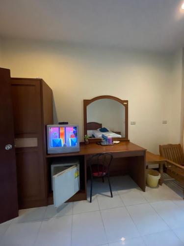 Suwanna Hotel krabi town - Tap to explore photos