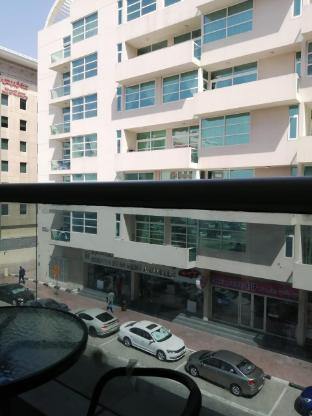 AlBarsha 1 Hostel BY PHM