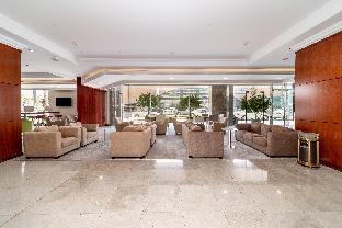 StarMetro Deira Hotel Apartments - Tap to explore photos