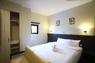 Harlys Residence Room Type - Super Deluxe