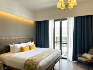 Bandalo Boutique Hotel Room Type - Blue Moon - Suite Room with Balcony Facing Beach View Bandalo Boutique Hotel Room Type - Blue Moon - Suite Room with Balcony Facing Beach View