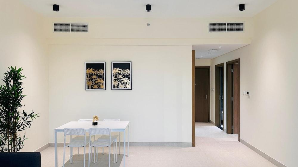 Luxurious apartments at JLT by Checkmyguest Room Type - Apartment, 1 Bedroom