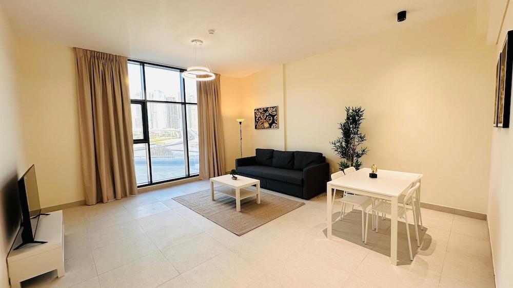 Luxurious apartments at JLT by Checkmyguest - Tap to explore photos