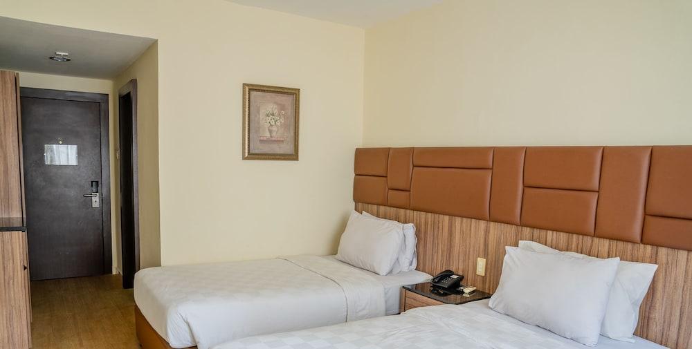 Hotel Alia Cikini Room Type - Superior Twin Room