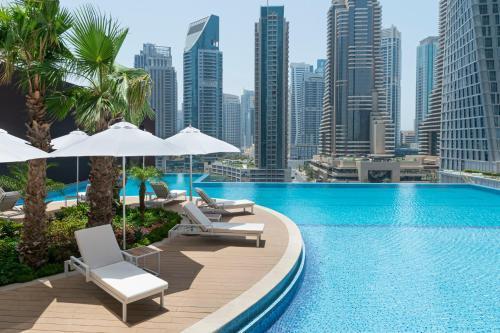 Jumeirah Living Marina Gate Hotel - Tap to explore photos