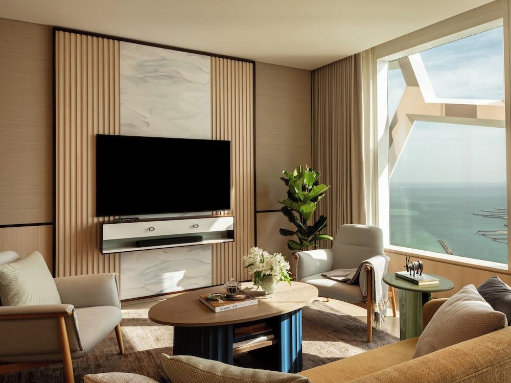Rosewood Doha Room Type - Three Bedroom Gulf View Apartment