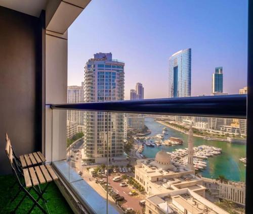 Reviews of Escan Tower Marina View Apartment - Apartment in Dubai