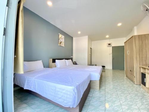 Happy Inn Patong Room Type - Triple Room