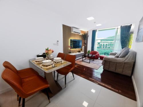 Dee Residence Phuket - Deluxe 2-Bedroom Apartment Room Type - Two-Bedroom Deluxe Apartment