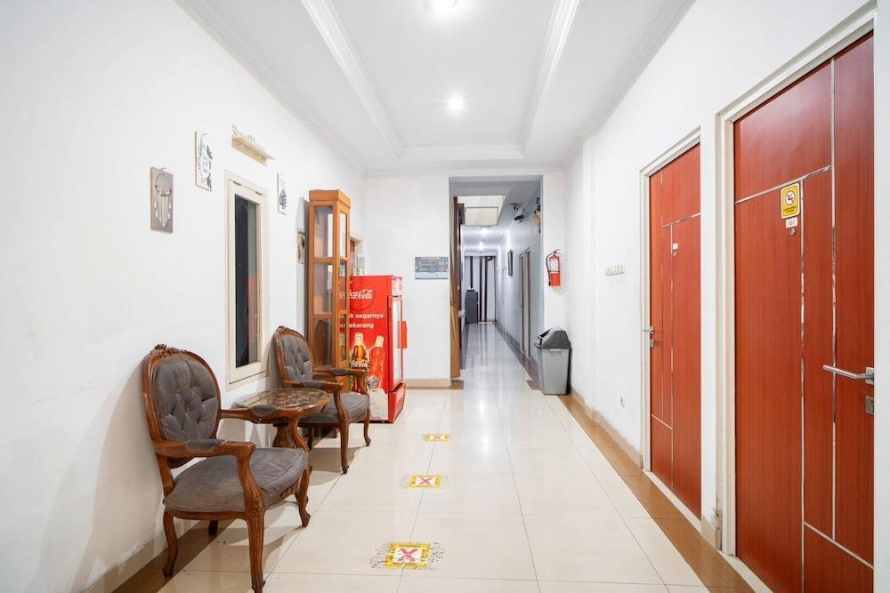 Tebet Utara Suites - Tap to explore photos