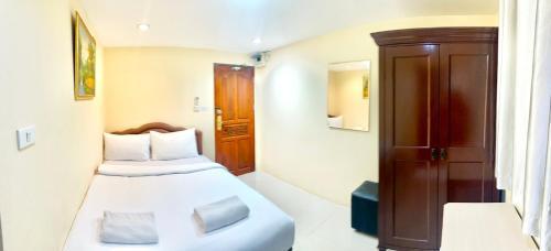 P ratunam Residence Hotel Room Type - Double Room