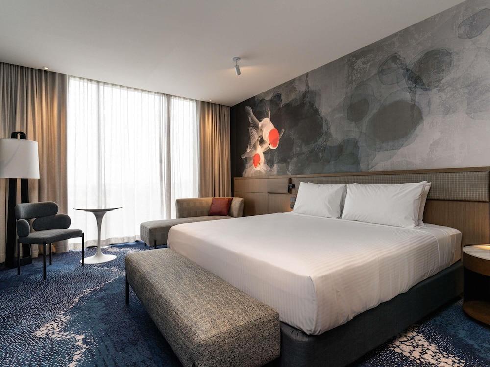 Novotel Sydney Cabramatta Room Type - Deluxe King