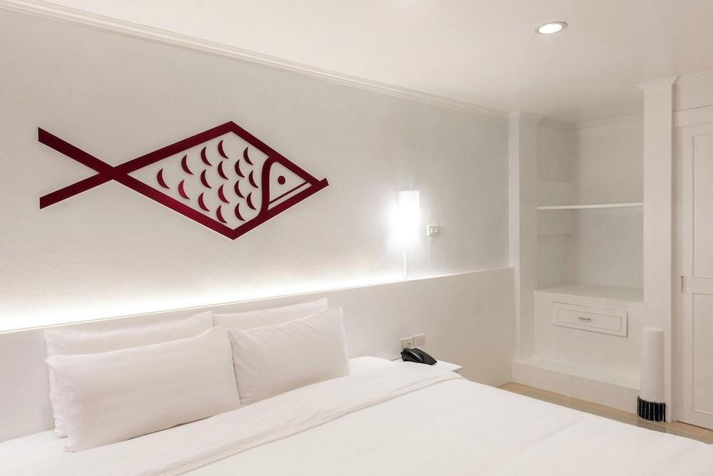 Arawana Express North Pattaya Room Type - Standard Queen Pool View
