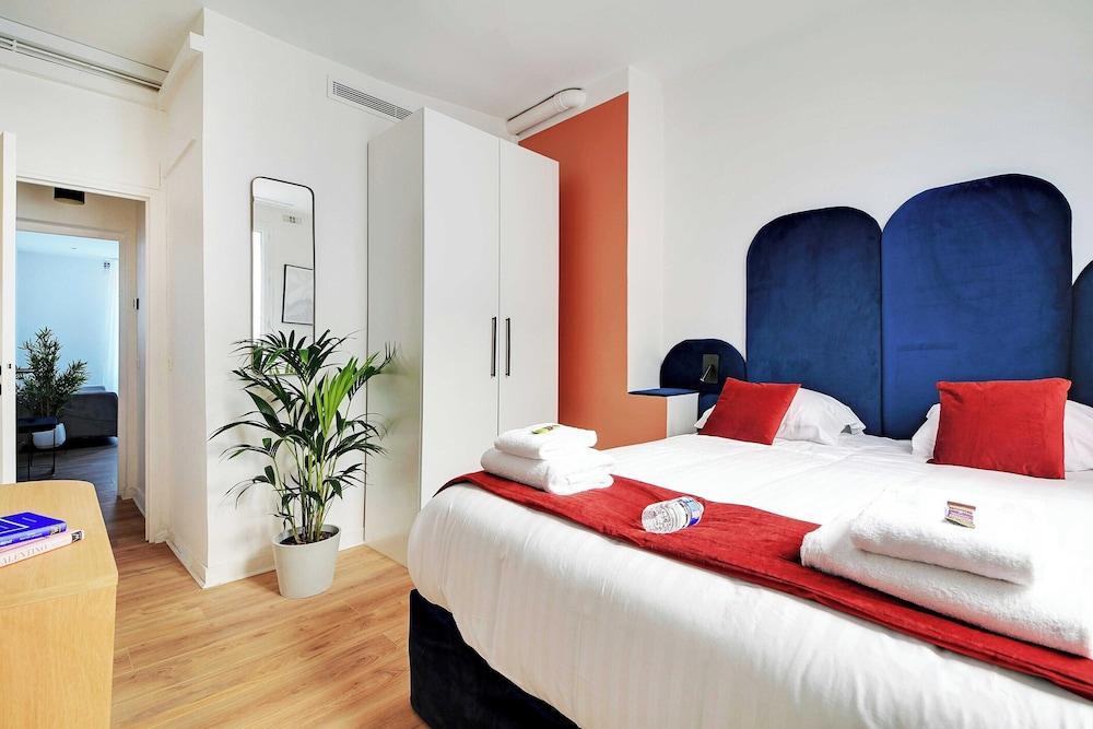 Modern Apartment - 1br/4p - Sacre-coeur - Tap to explore photos