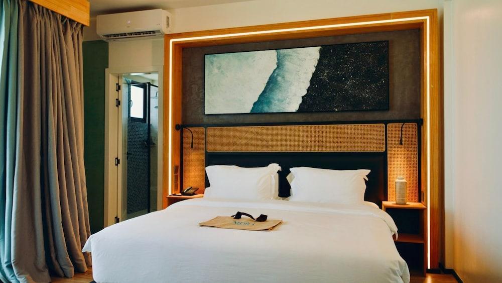 Athiri Residence Dhiffushi Room Type - Superior Room, Balcony, Sea View