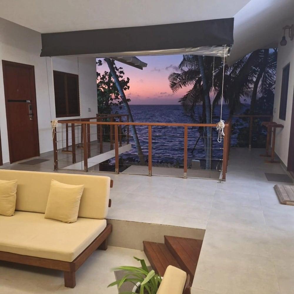 Comfy Cool Breeze by eMzaz Room Type - Deluxe Double or Twin Room, 1 Bedroom, Sea View Comfy Cool Breeze by eMzaz Room Type - Deluxe Double or Twin Room, 1 Bedroom, Sea View