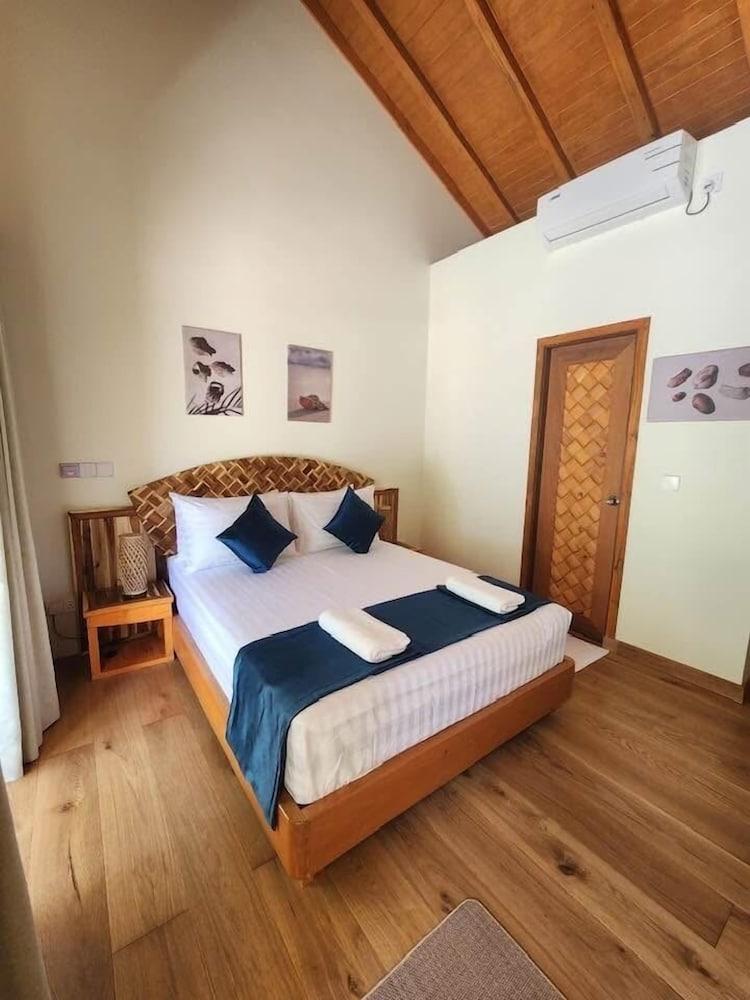 Rattehi Inn at Rakeedhoo Room Type - Deluxe Double Room, Non Smoking, Garden View
