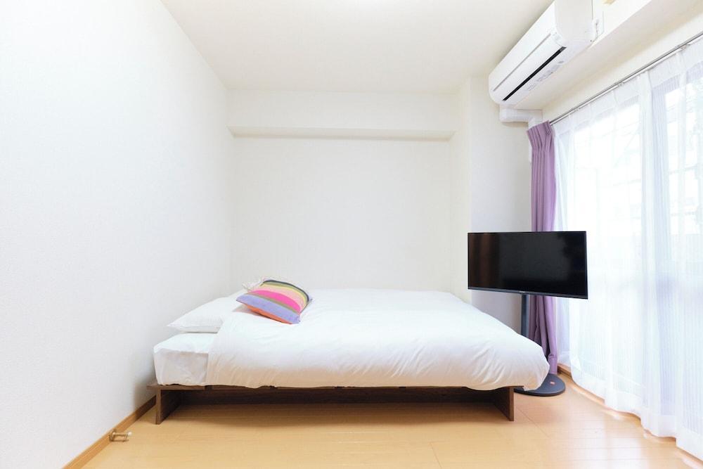 alba cerezo by Tranova Room Type - Apartment, Non Smoking (C-1,2PAX)