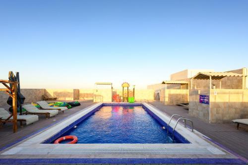 Abraj INN Royal Hotel - Tap to explore photos