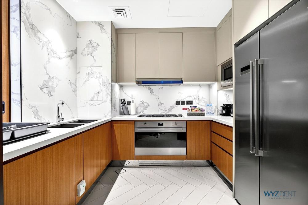 WYZ RENT|3 BDs Address Opera-Burj Khalifa Room Type - Superior Apartment, City View