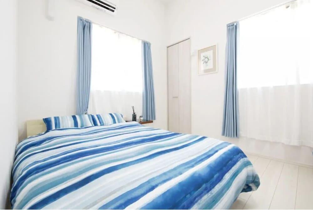 5 Minute Walk from Nishi Shinjuku Gochome Station