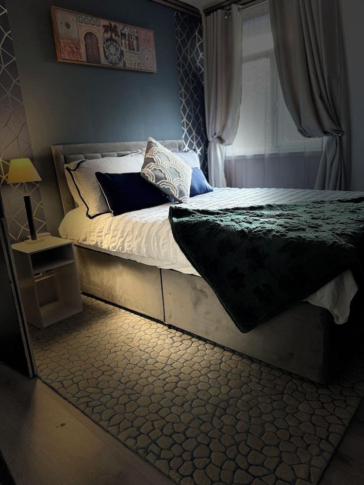 Aimi Residence Room Type - Design Room, Garden View