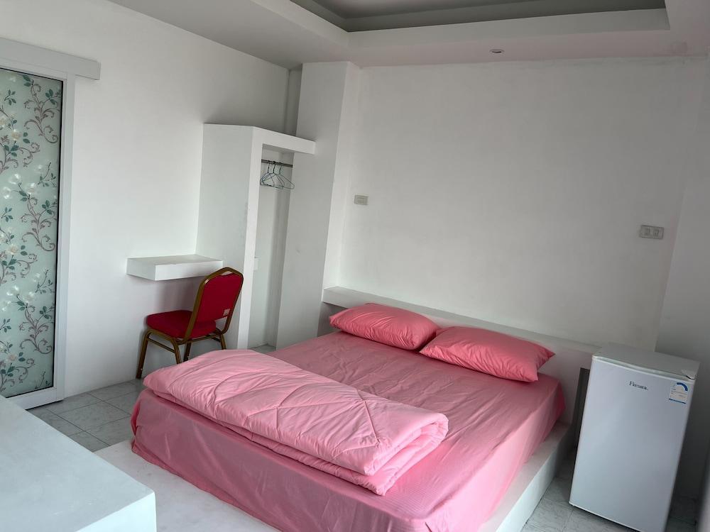 Alisara Apartments Room Type - Economy Double Room, Balcony, City View