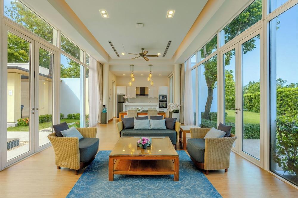 Andaman Pool Villas, Maikhao Beach Phuket - Tap to explore photos
