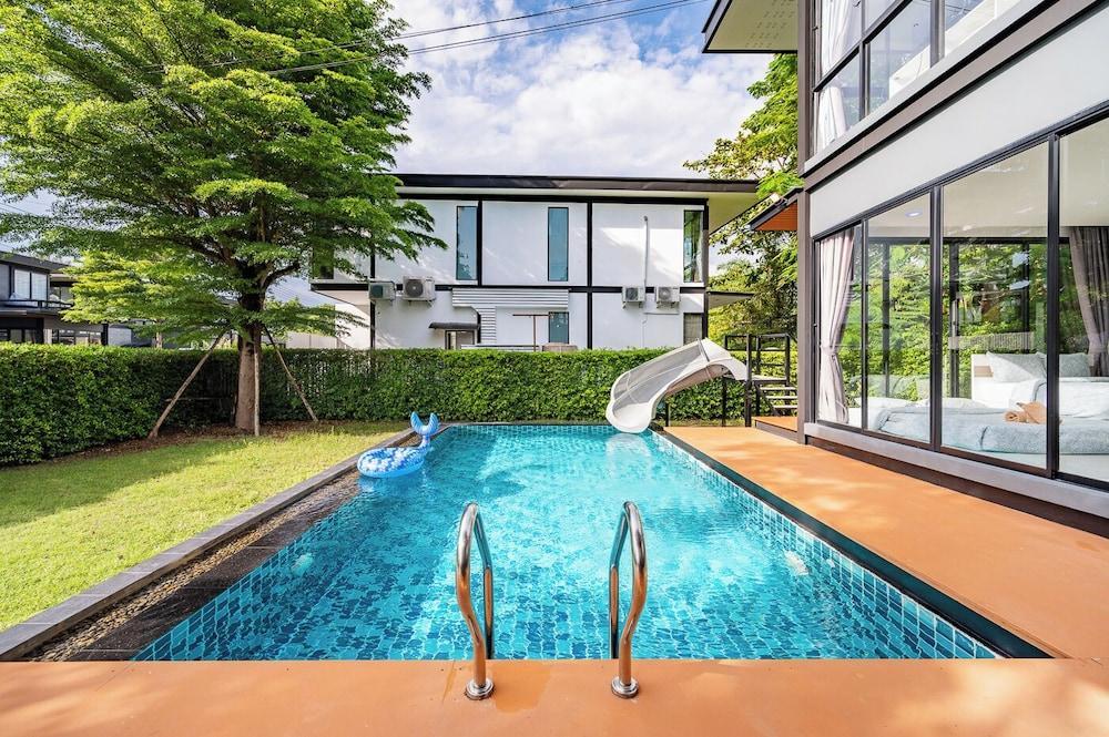 AnB Loft 9 poolvilla close Jomtian beach - Tap to explore photos