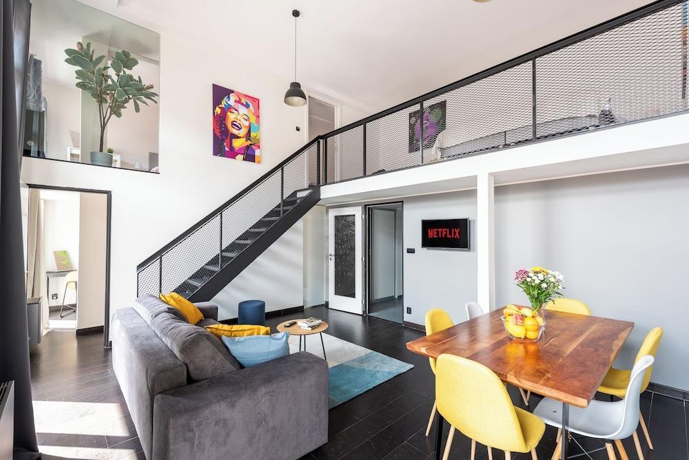 Apart loft hotel in Karlin Room Type - Superior Apartment, Courtyard View