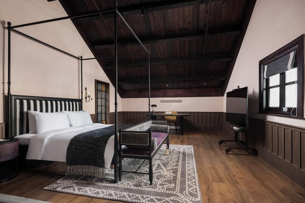 Blossom Manoir Lujiazui Room Type - Superior Suite